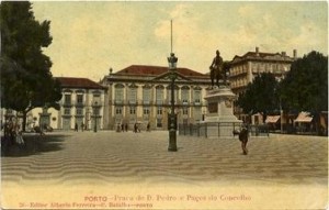 Praça de D. Pedro com os Paços do Concelho