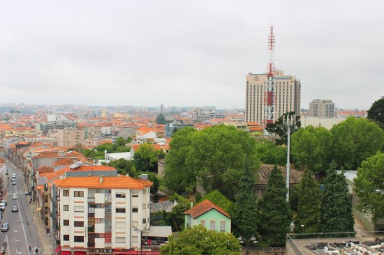Hotel Vila Galé ao fundo