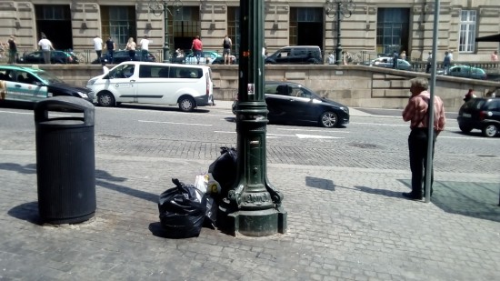 Praça Almeida Garrett / Estação de S. Bento (Foto: JG)